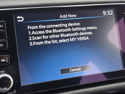 Used 2024 Nissan Versa SR image 4