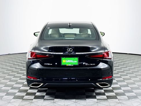 Used 2024 Lexus ES 350 w/ Premium Package image 8
