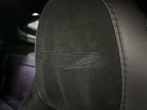 Used 2019 Aston Martin V8 Vantage Coupe RWD image 55