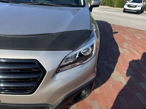Used 2017 Subaru Outback 2.5i Limited AWD/4WD image 22