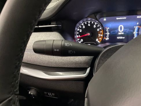 Used 2024 Jeep Compass Latitude AWD/4WD image 17
