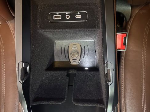 Used 2021 Alfa Romeo Stelvio Ti w/ Nero Edizione image 41