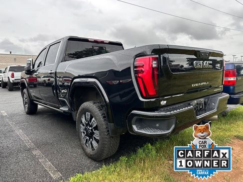 Used 2024 GMC Sierra 2500 Denali AWD/4WD image 3