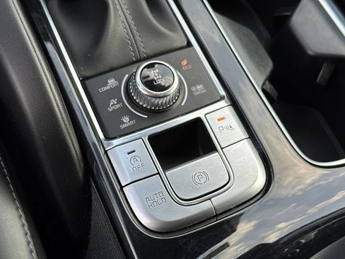 Used 2025 Kia Telluride S AWD/4WD image 25