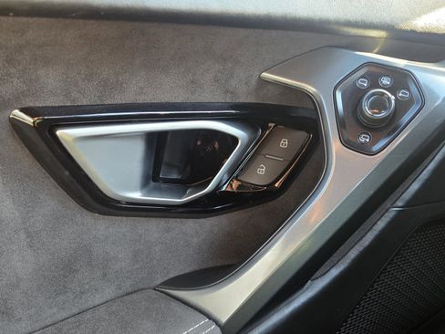 Used 2015 Lamborghini Huracan LP 610-4 image 16