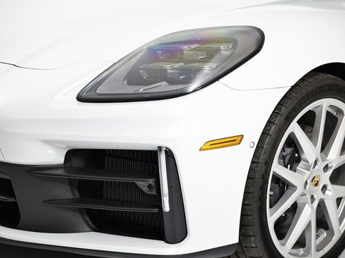 New 2026 Porsche Panamera 4 image 6