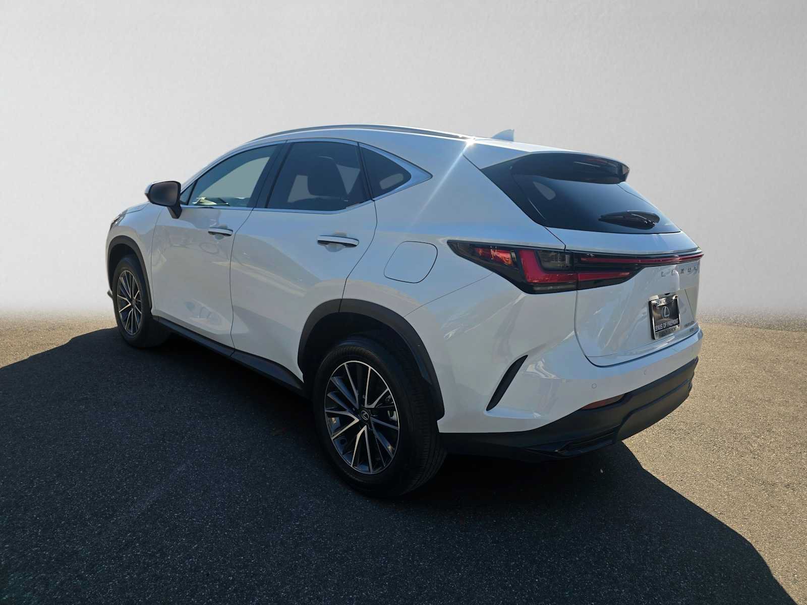 Used 2026 Lexus NX 450h+ AWD w/ Accessory Package (Z1) image 5