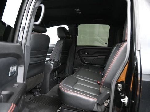 Used 2021 Nissan Titan PRO-4X w/ Pro-4x Convenience Package AWD/4WD image 26