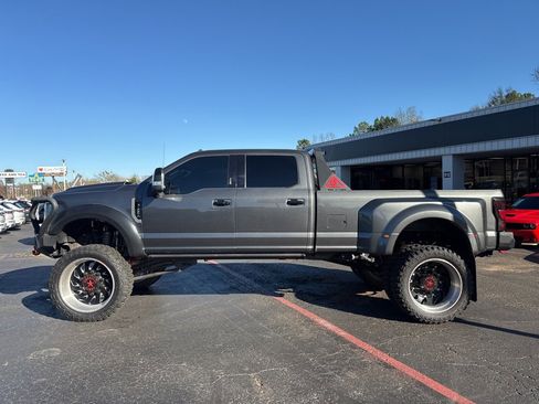 Used 2017 Ford F350 Platinum w/ Platinum Ultimate Package image 11