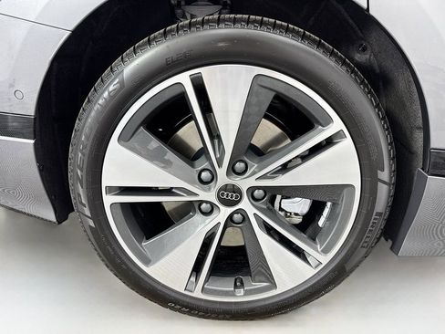 Used 2025 Audi A6 e-tron Premium Plus w/ Premium Plus RWD image 34
