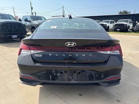 Used 2021 Hyundai Elantra SEL w/ Convenience Package FWD image 6