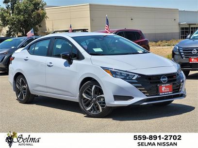 New 2025 Nissan Versa SR w/ Trunk Package