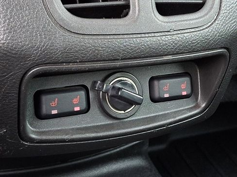 Used 2018 Ford Taurus Limited image 11