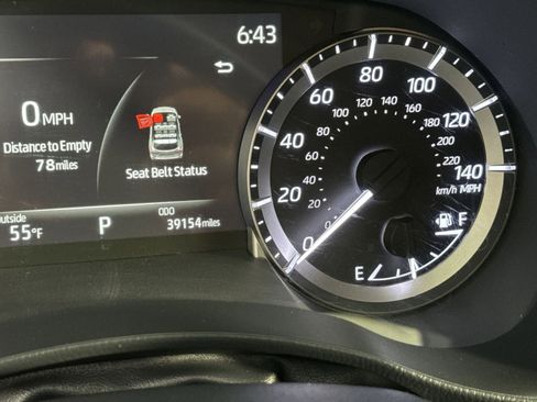 Used 2023 Toyota Highlander LE FWD image 21
