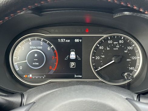 New 2025 Nissan Versa SR w/ Trunk Package FWD image 20