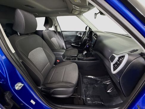 Used 2021 Kia Soul GT-Line FWD image 28