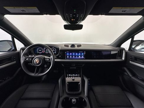 Certified 2026 Porsche Cayenne E-Hybrid AWD/4WD image 6