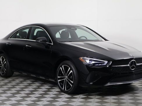 Certified 2025 Mercedes-Benz CLA 250 image 3