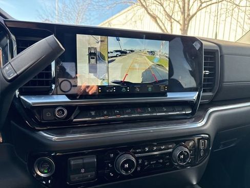 Certified 2025 Chevrolet Silverado 2500 LTZ w/ LTZ Premium Package image 19