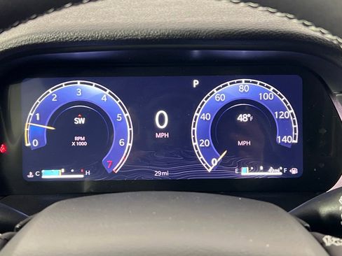 New 2025 Jeep Grand Cherokee Laredo image 11