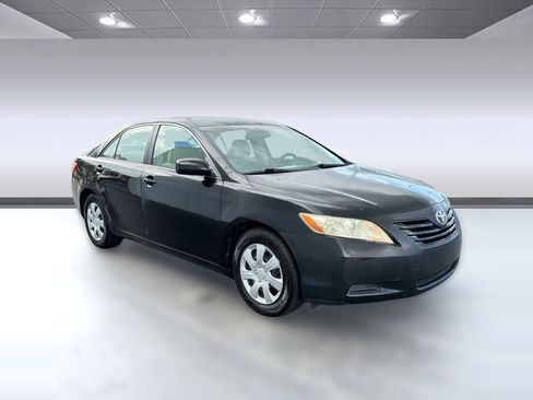 Used 2008 Toyota Camry LE FWD image 6