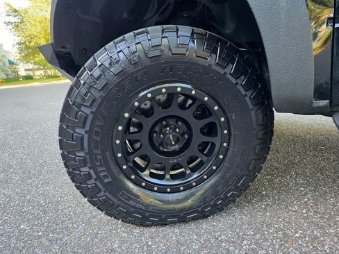 Used 2011 Ford F150 Raptor w/ Raptor Luxury Pkg image 15