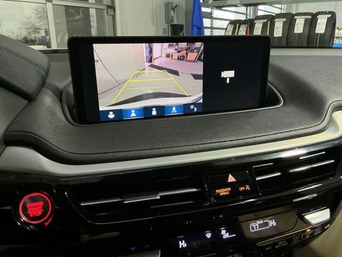 Used 2023 Acura MDX SH-AWD image 27