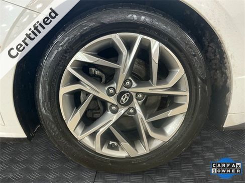 Certified 2021 Hyundai Sonata SEL w/ Preferred Accessory Package image 14