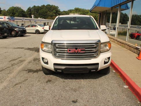 Used 2020 GMC Canyon SLE w/ Driver Alert Package RWD image 2