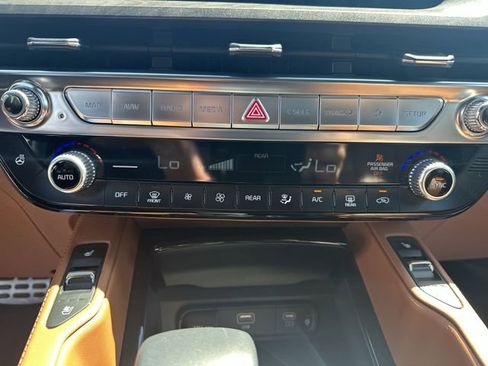 Used 2025 Kia Telluride SX Prestige X-Pro AWD/4WD image 41