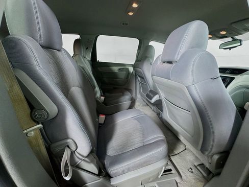 Used 2016 Chevrolet Traverse LT w/ Style and Technology Package image 29