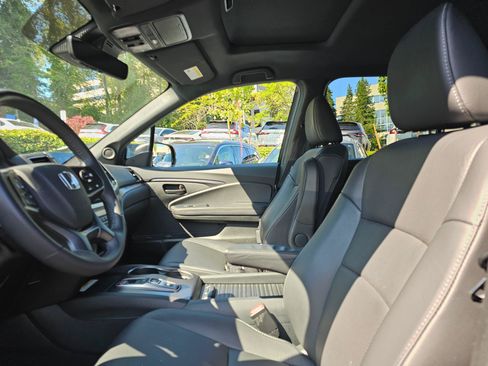 Used 2023 Honda Passport EX-L image 25