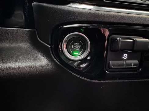 Certified 2024 Chevrolet Silverado 2500 LT image 22