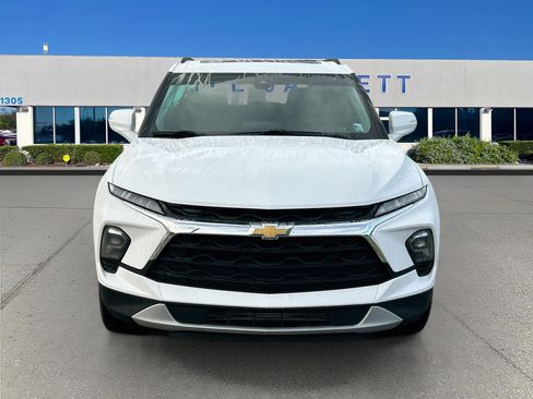Used 2023 Chevrolet Blazer LT FWD image 2