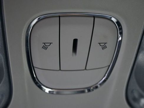 Used 2019 Jeep Compass Altitude image 33