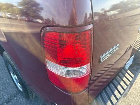 Used 2006 Ford F150 XLT RWD image 10