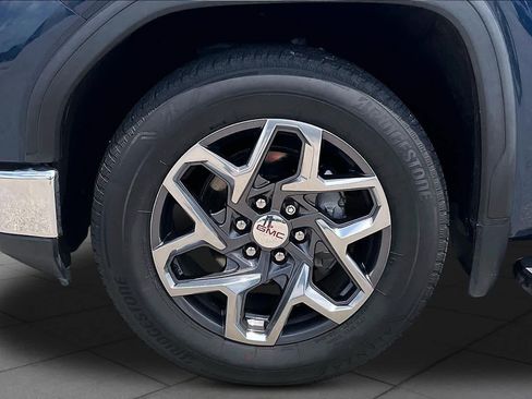 Used 2022 GMC Sierra 1500 SLT RWD image 11