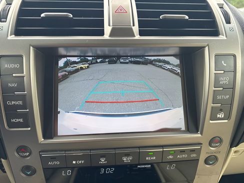 Used 2020 Lexus GX 460 Premium w/ Premium Package AWD/4WD image 28
