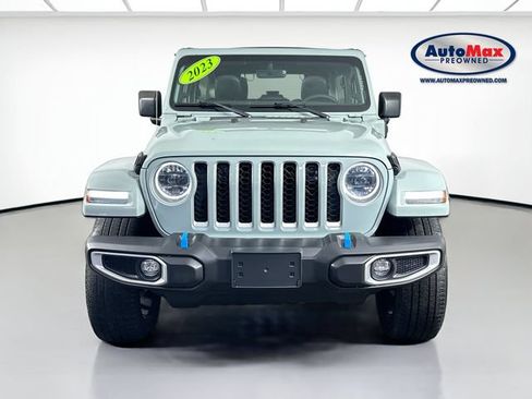 Used 2023 Jeep Wrangler Unlimited Sahara w/ Cold Weather Group AWD/4WD image 7