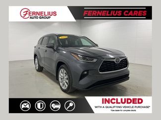 Used 2021 Toyota Highlander Limited AWD/4WD video 1
