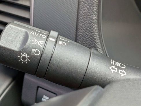 Used 2024 Nissan Frontier SL w/ Technology Package RWD image 28