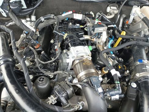 Used 2023 Ford Bronco Badlands w/ Sasquatch Package AWD/4WD image 10