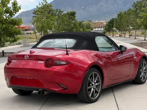 Used 2016 MAZDA MX-5 Miata Grand Touring RWD image 6