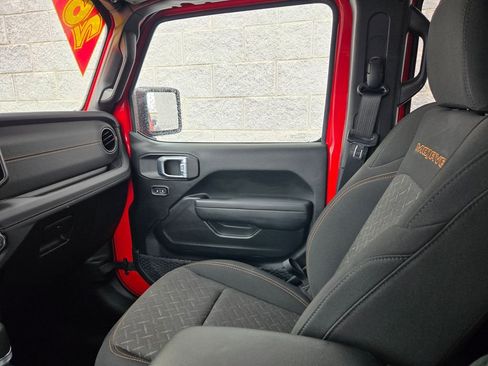 Used 2026 Jeep Gladiator Mojave AWD/4WD image 33