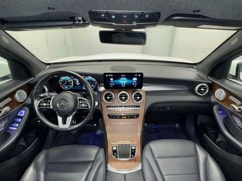 Used 2020 Mercedes-Benz GLC 300 4MATIC image 16