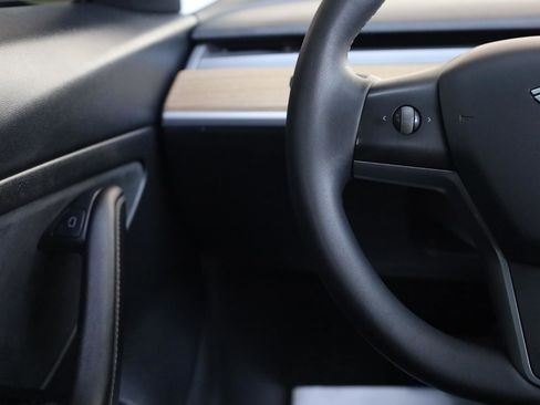 Used 2021 Tesla Model 3 Standard Range Plus RWD image 35