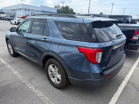 Used 2020 Ford Explorer XLT w/ Comfort Package AWD/4WD image 4