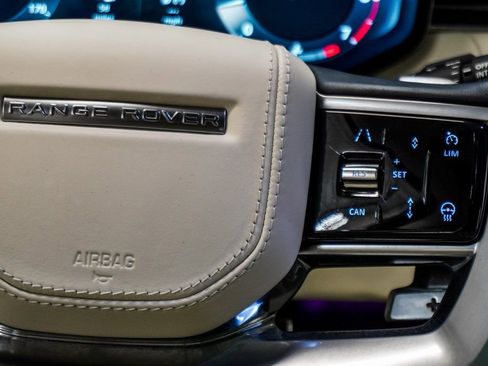 Used 2023 Land Rover Range Rover SE image 30
