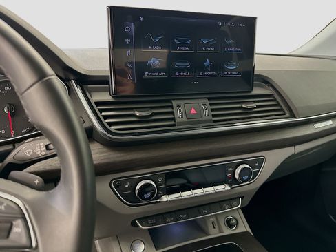 Used 2022 Audi Q5 2.0T Premium w/ Convenience Package image 26