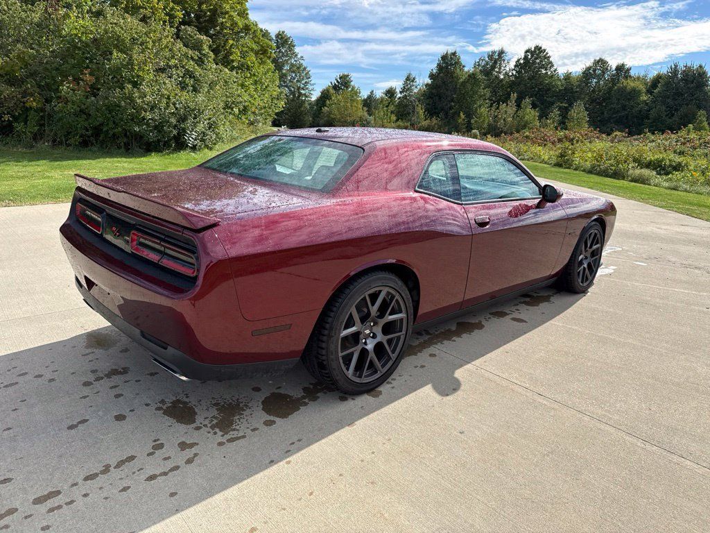 Used 2019 Dodge Challenger R/T RWD image 6